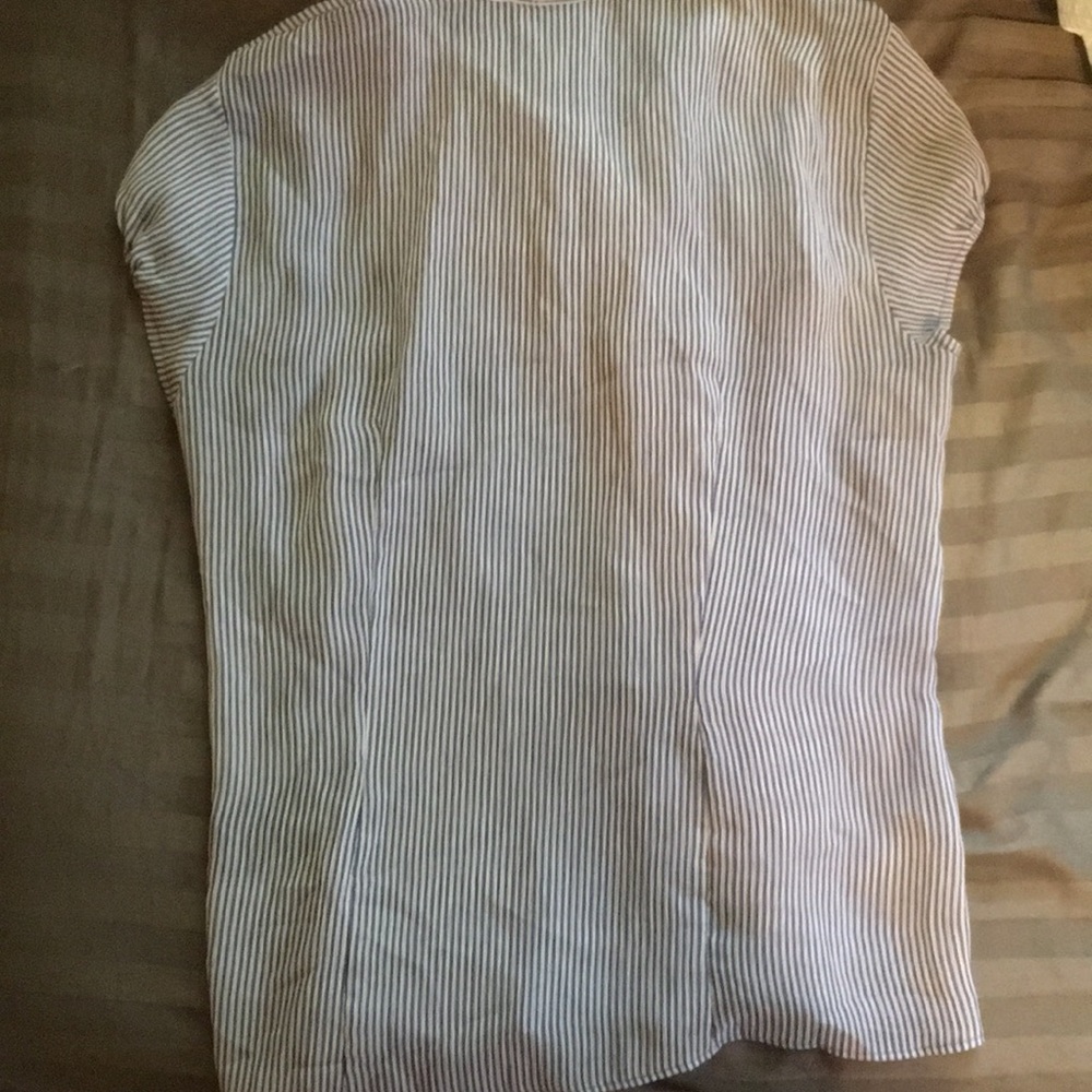 H&M button-up blouse - Picture 3 of 5